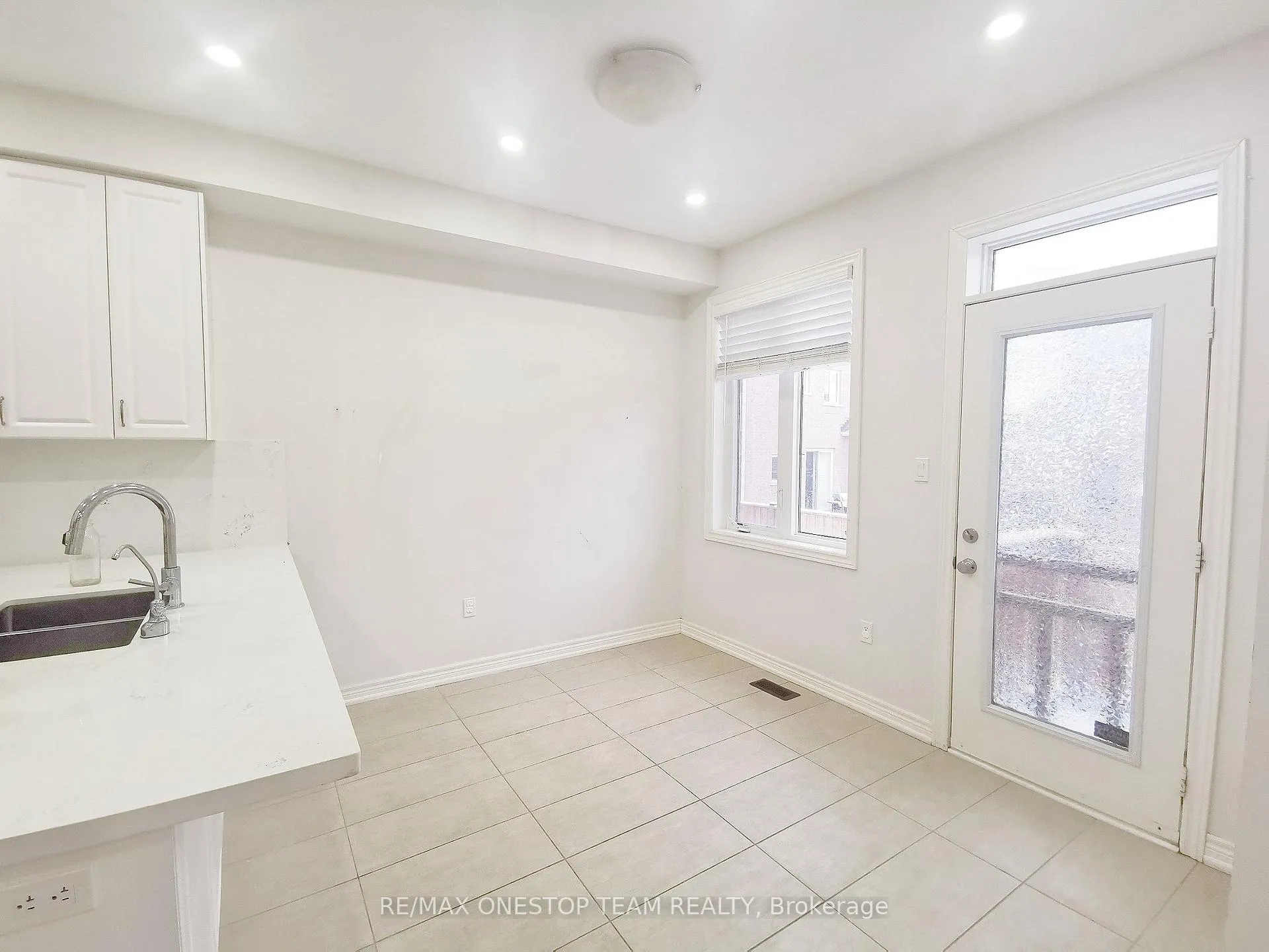 Photo 17 of 516 Threshing Mill Boulevard, Oakville, Joshua Meadows — HOMEH