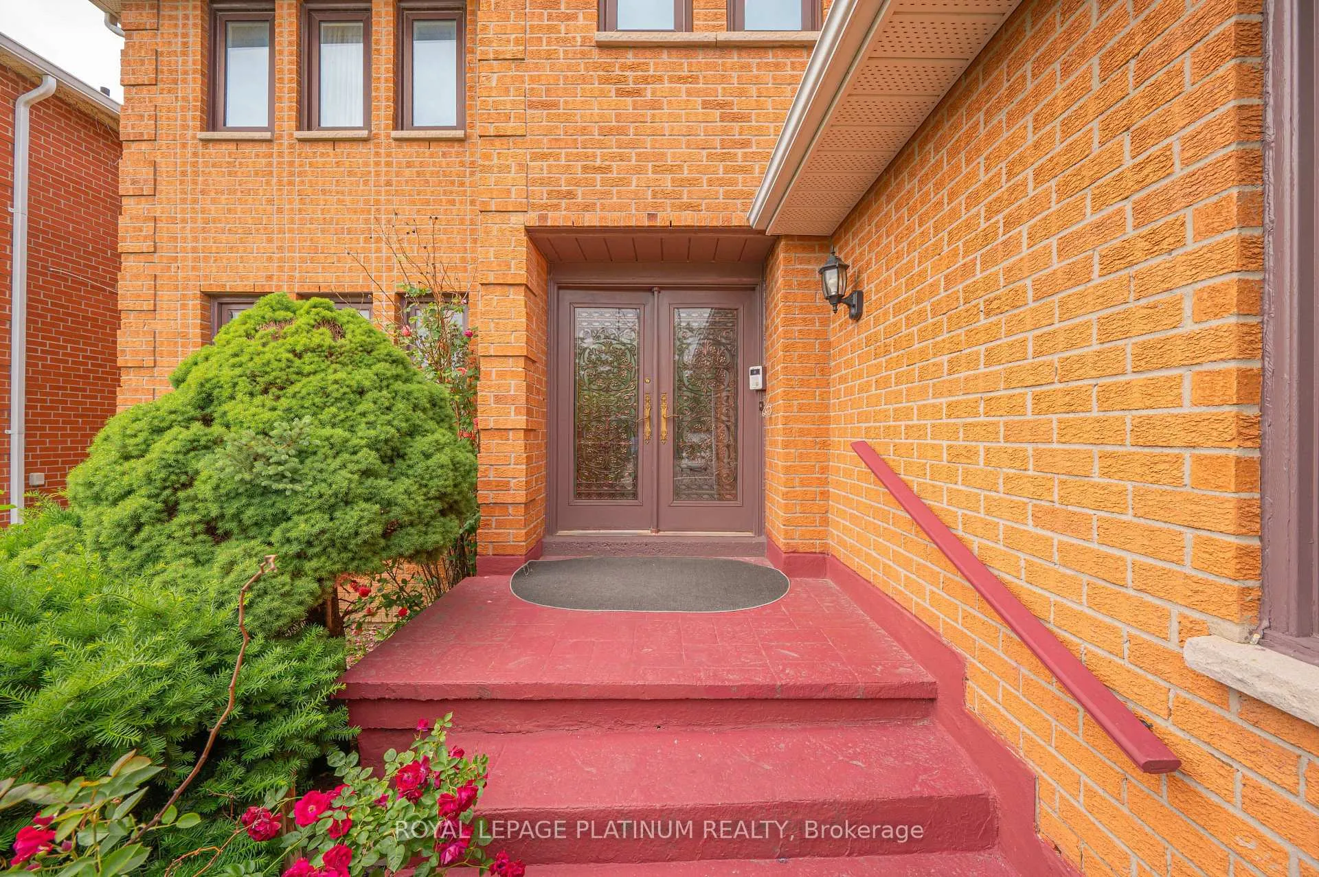 Photo 4 of 12 O'hara Place, Brampton, Fletcher's Creek South — HOMEH