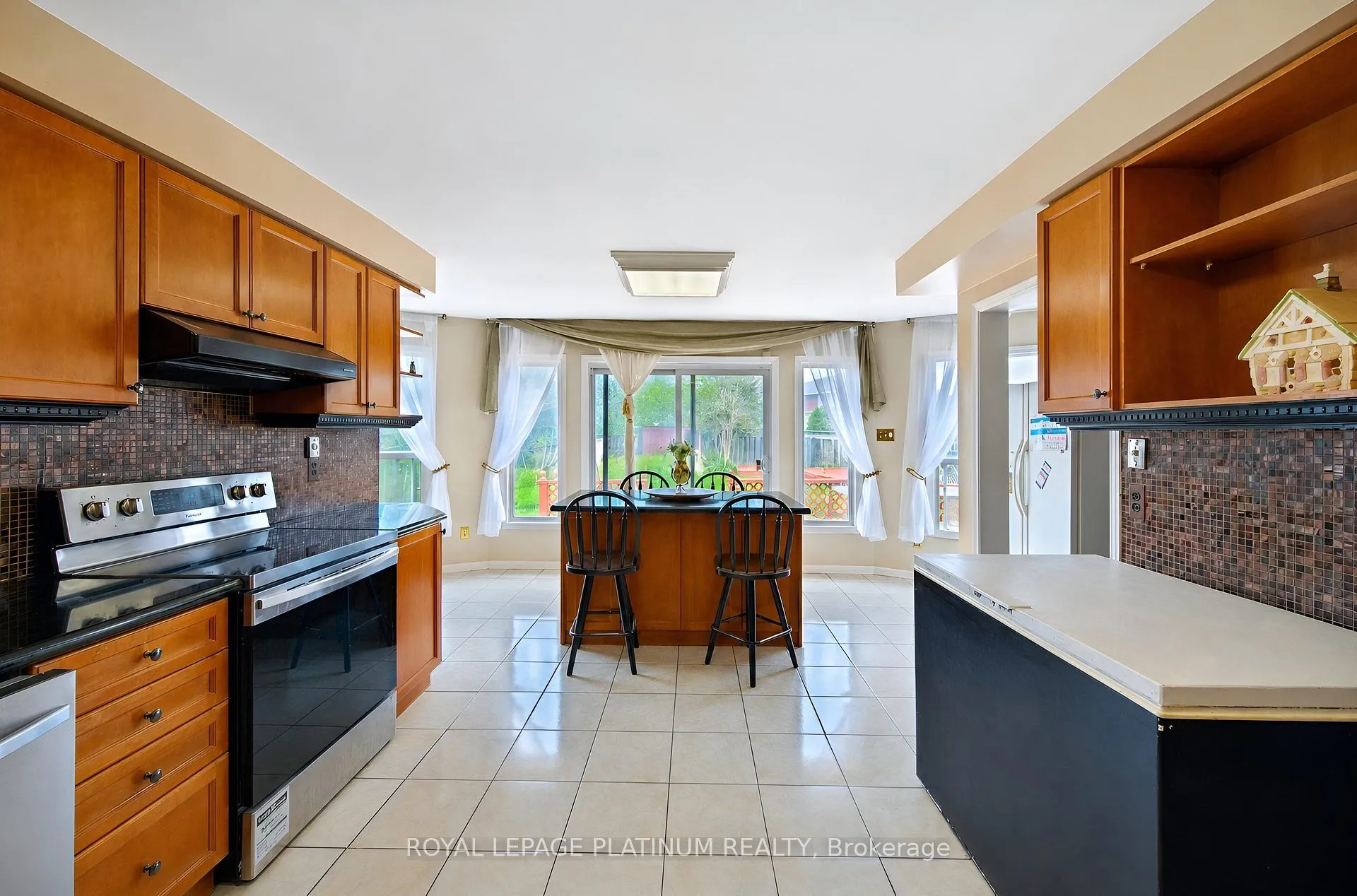 Photo 15 of 12 O'hara Place, Brampton, Fletcher's Creek South — HOMEH