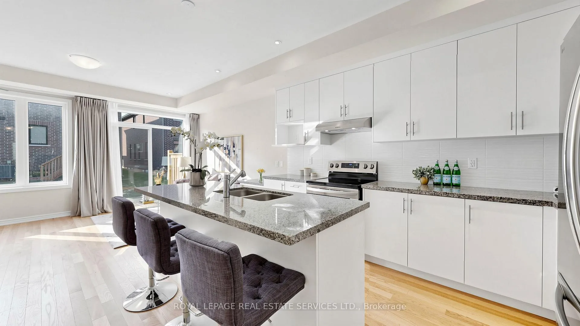 Photo 7 of 1413 Oakmont Common, Burlington, Tyandaga — HOMEH