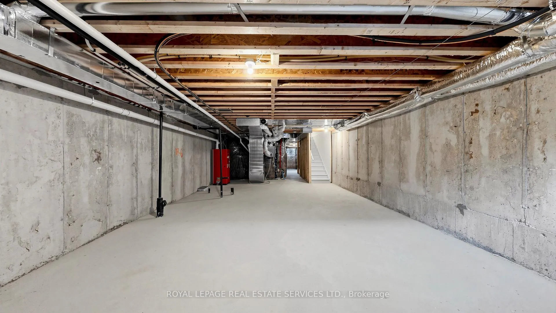 Photo 35 of 1413 Oakmont Common, Burlington, Tyandaga — HOMEH