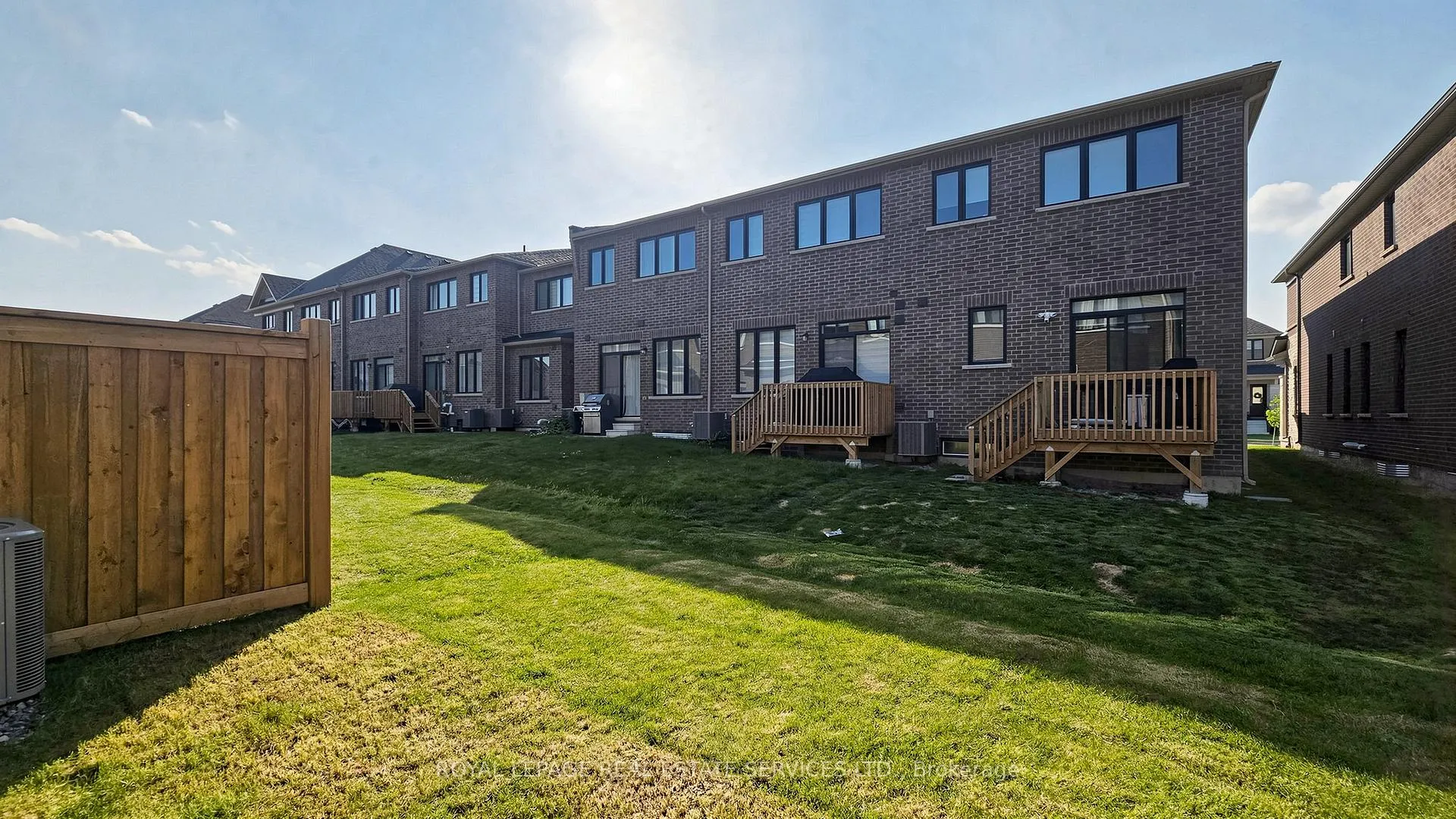 Photo 42 of 1413 Oakmont Common, Burlington, Tyandaga — HOMEH
