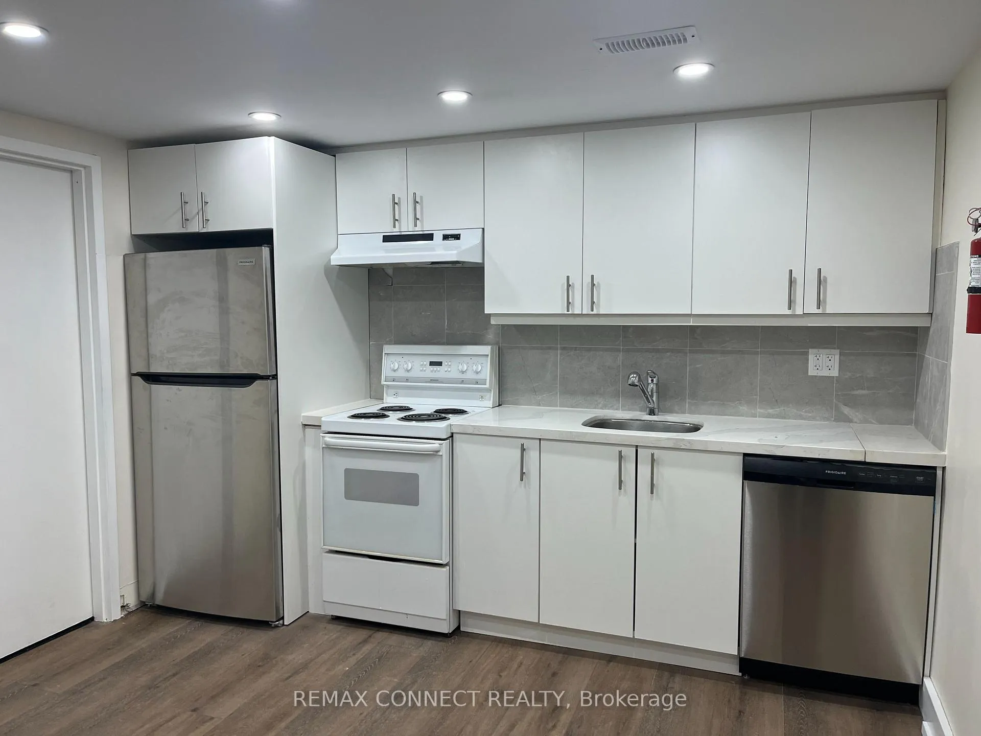 Photo 14 of Unit Lower, 1394 Largo Crescent, Oshawa, Samac — HOMEH