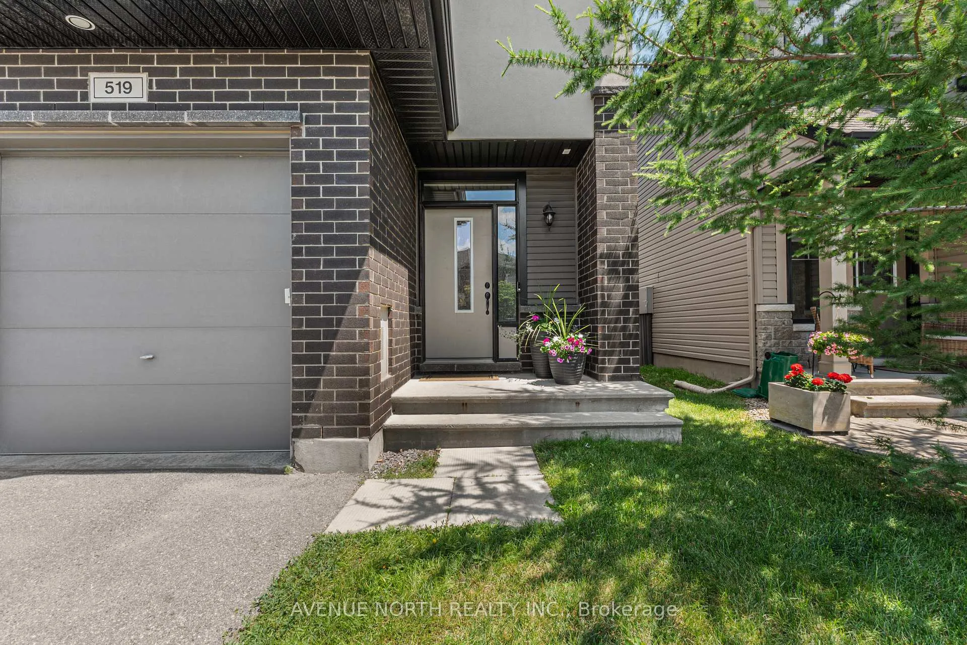Photo 5 of 519 Rouncey Road, Ottawa, Kanata - Emerald Meadows/Trailwest — HOMEH