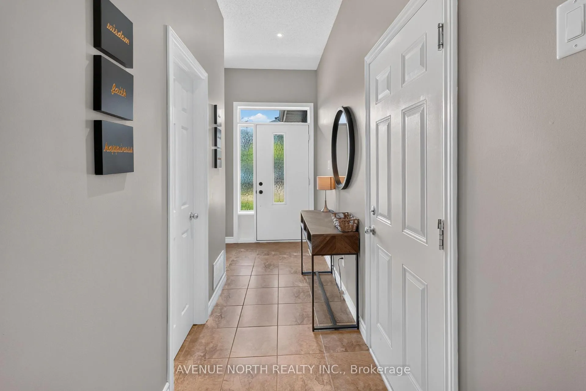 Photo 6 of 519 Rouncey Road, Ottawa, Kanata - Emerald Meadows/Trailwest — HOMEH