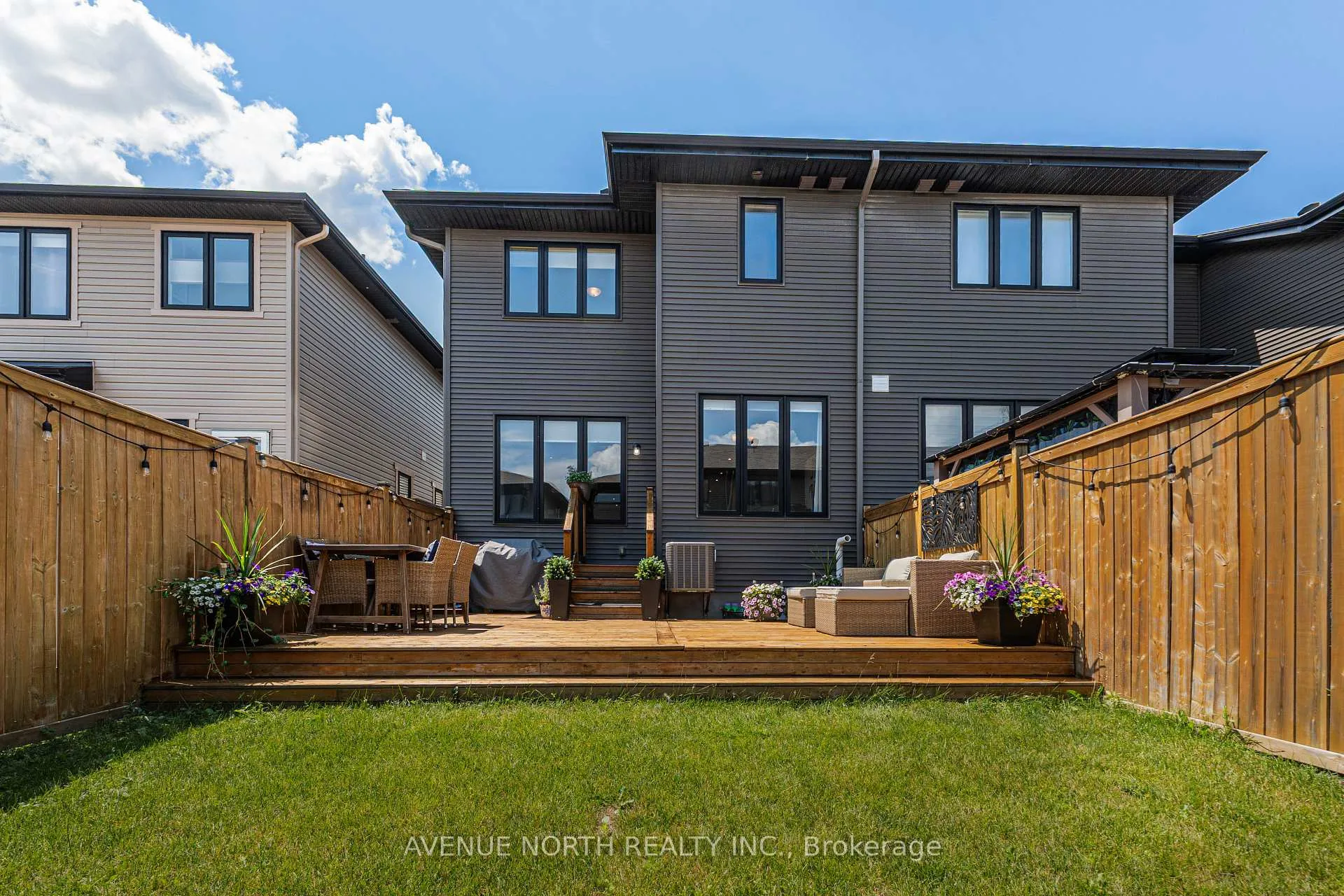 Photo 33 of 519 Rouncey Road, Ottawa, Kanata - Emerald Meadows/Trailwest — HOMEH