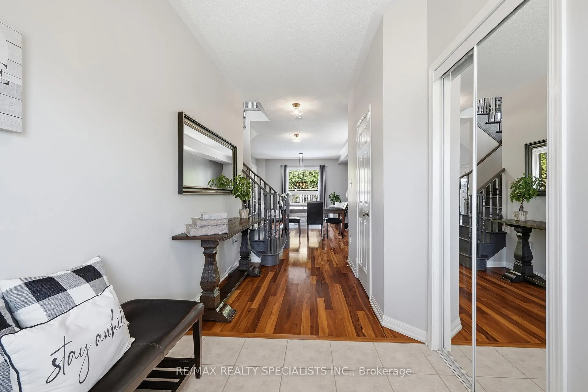 Photo 5 of 212 Ellis Crescent, Milton, Dempsey — HOMEH