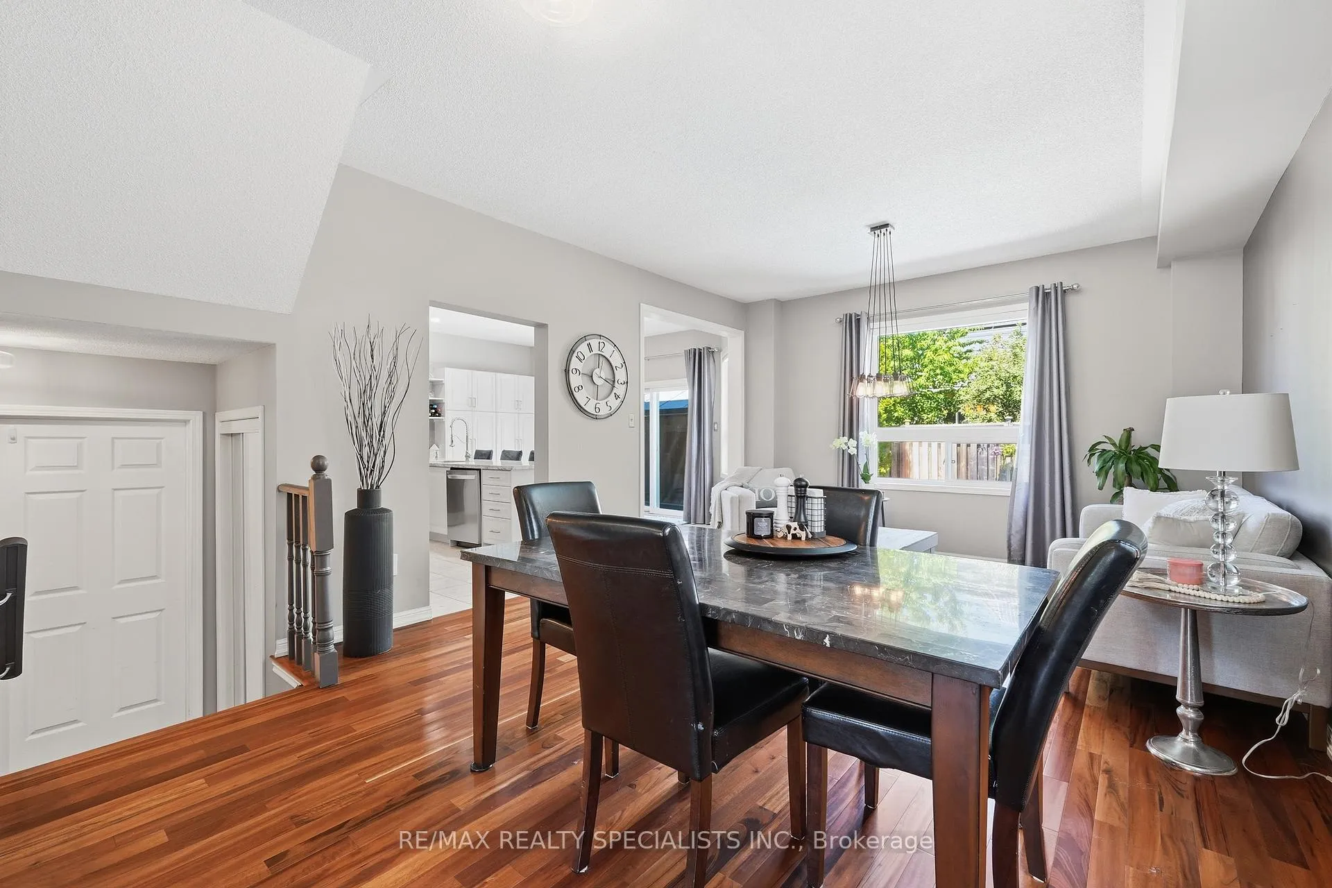 Photo 7 of 212 Ellis Crescent, Milton, Dempsey — HOMEH