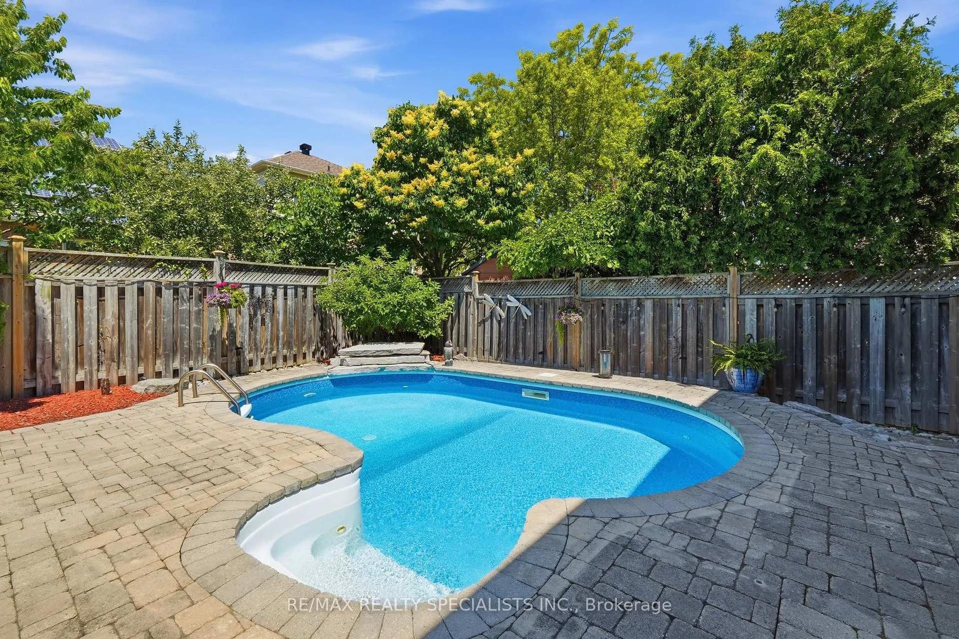 Photo 37 of 212 Ellis Crescent, Milton, Dempsey — HOMEH