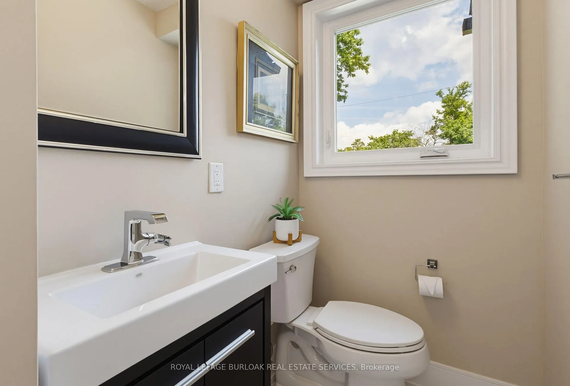 Photo 20 of 365 Cosburn Crescent, Burlington, Shoreacres — HOMEH