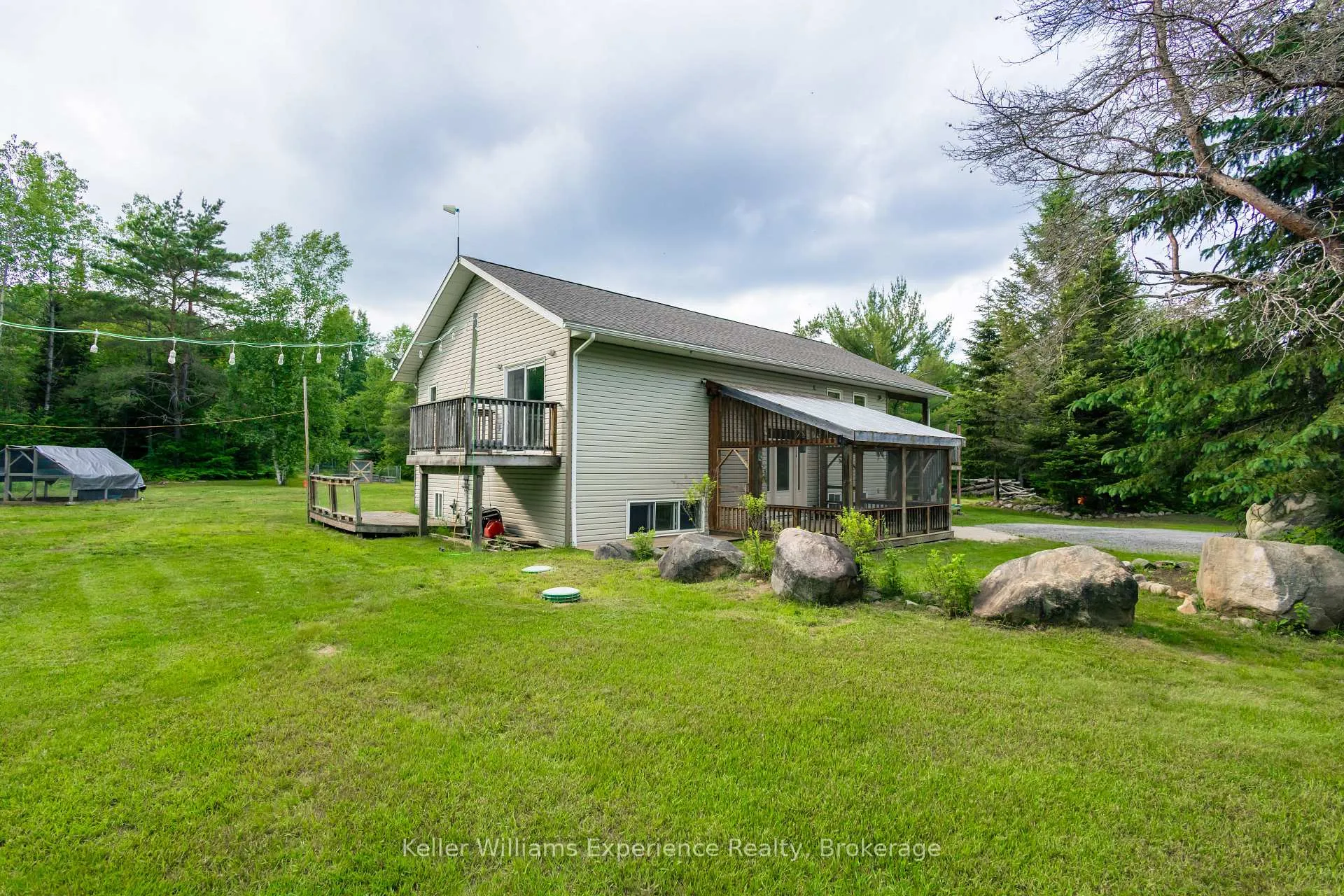 Photo 6 of 235 Rock Point Road, Kearney, Proudfoot — HOMEH