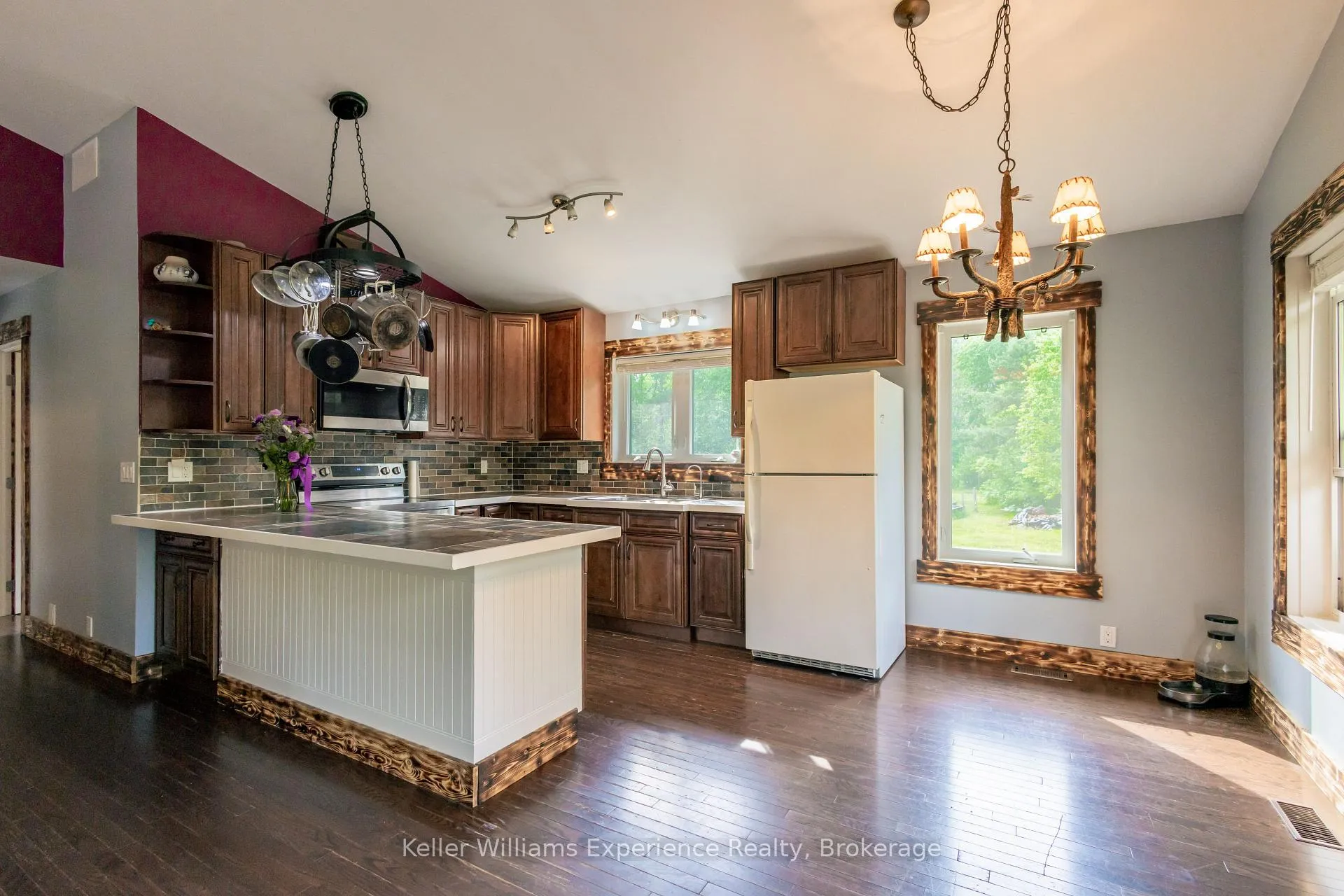 Photo 13 of 235 Rock Point Road, Kearney, Proudfoot — HOMEH