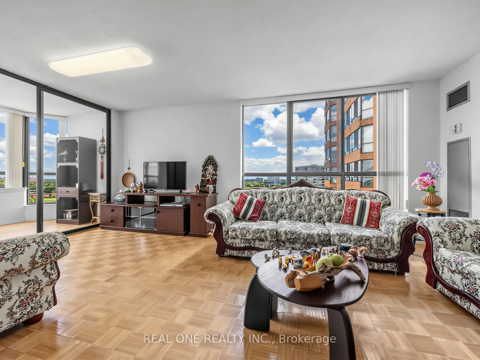 Photo 8 of Unit 1721, 75 Bamburgh Circle, Scarborough, Steeles — HOMEH