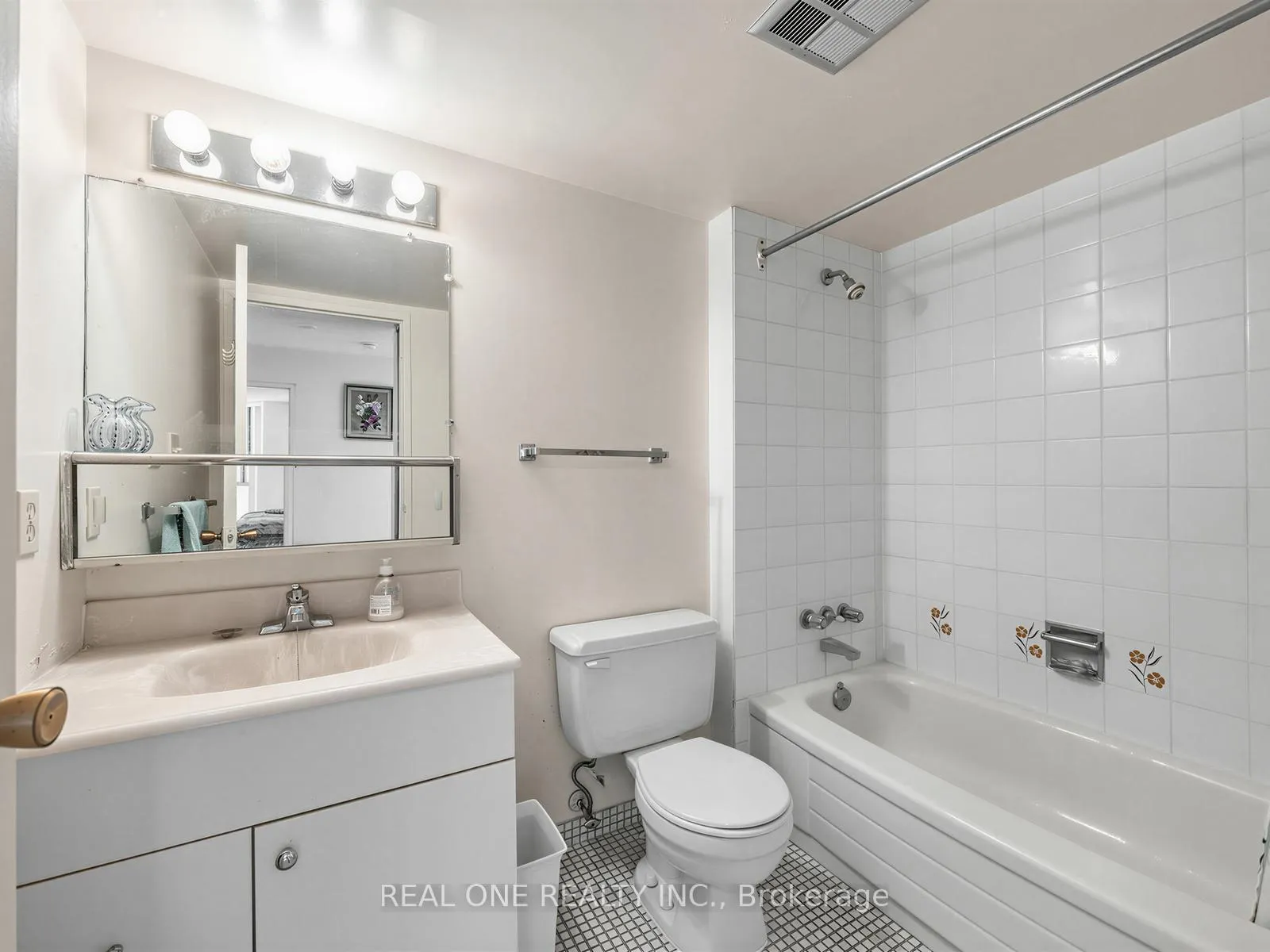 Photo 25 of Unit 1721, 75 Bamburgh Circle, Scarborough, Steeles — HOMEH