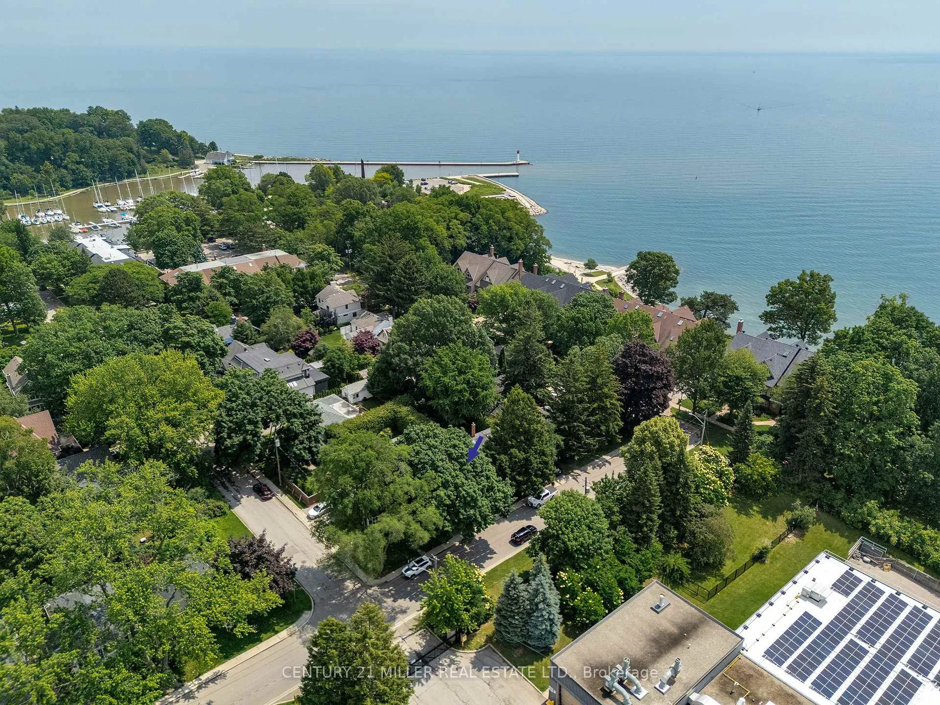 Photo 3 of 27 Wilson Street, Oakville, Central — HOMEH