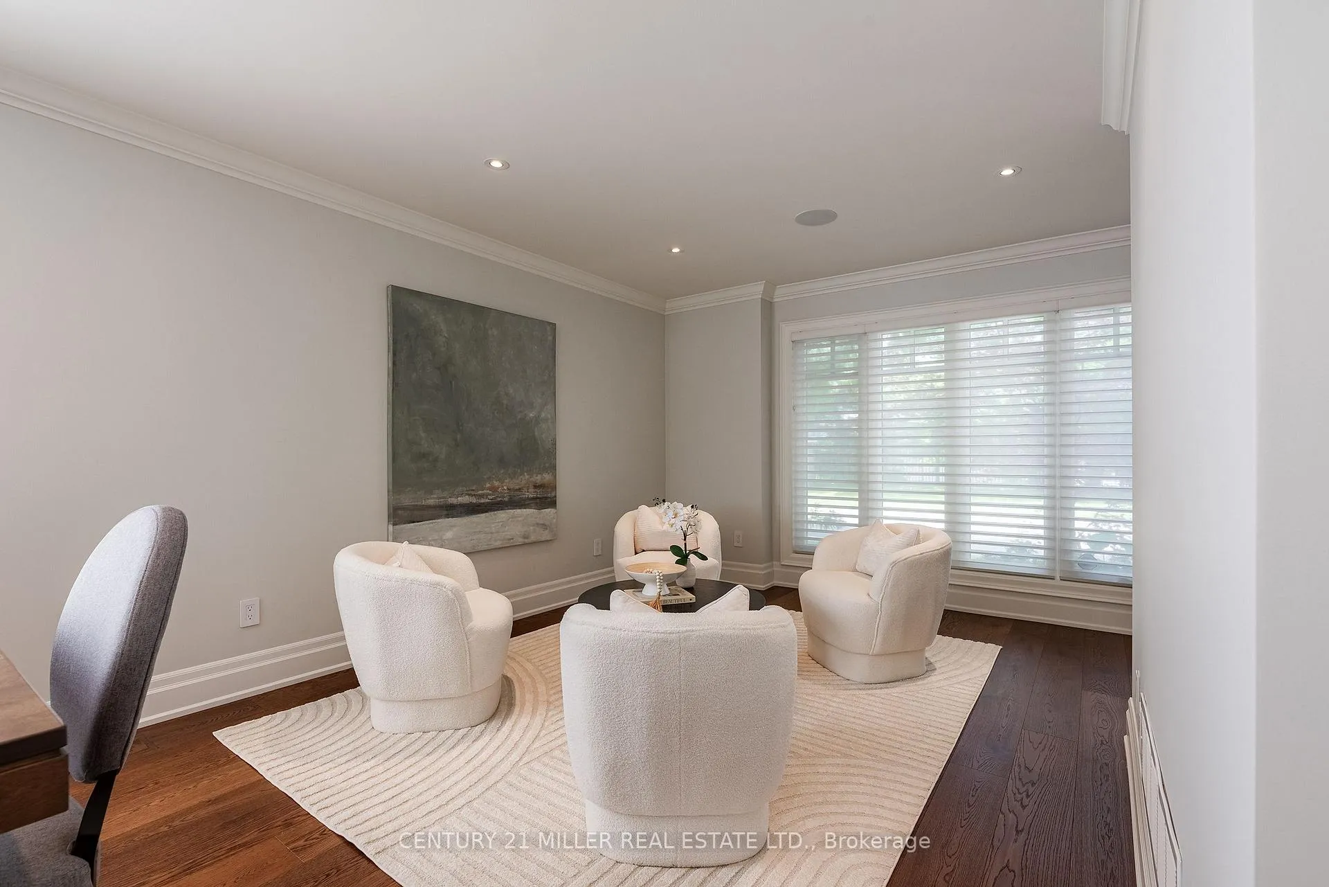 Photo 7 of 27 Wilson Street, Oakville, Central — HOMEH