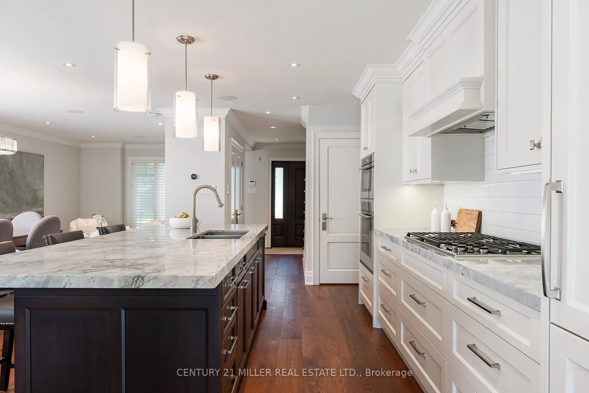 Photo 9 of 27 Wilson Street, Oakville, Central — HOMEH