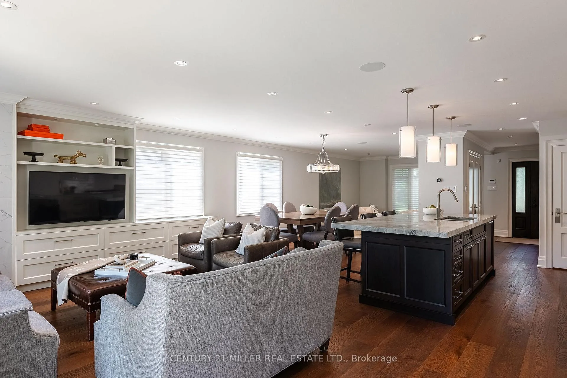 Photo 15 of 27 Wilson Street, Oakville, Central — HOMEH
