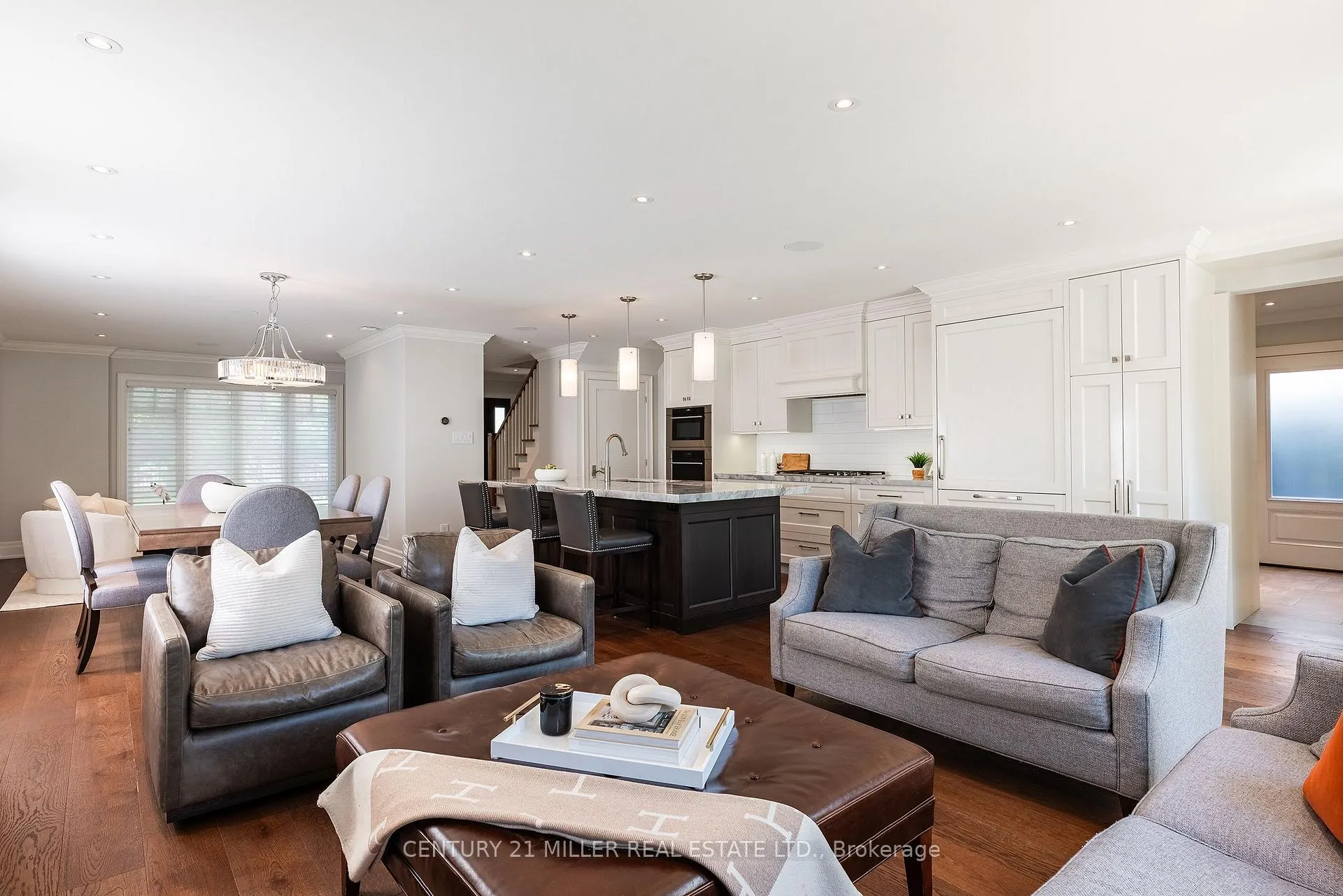 Photo 16 of 27 Wilson Street, Oakville, Central — HOMEH