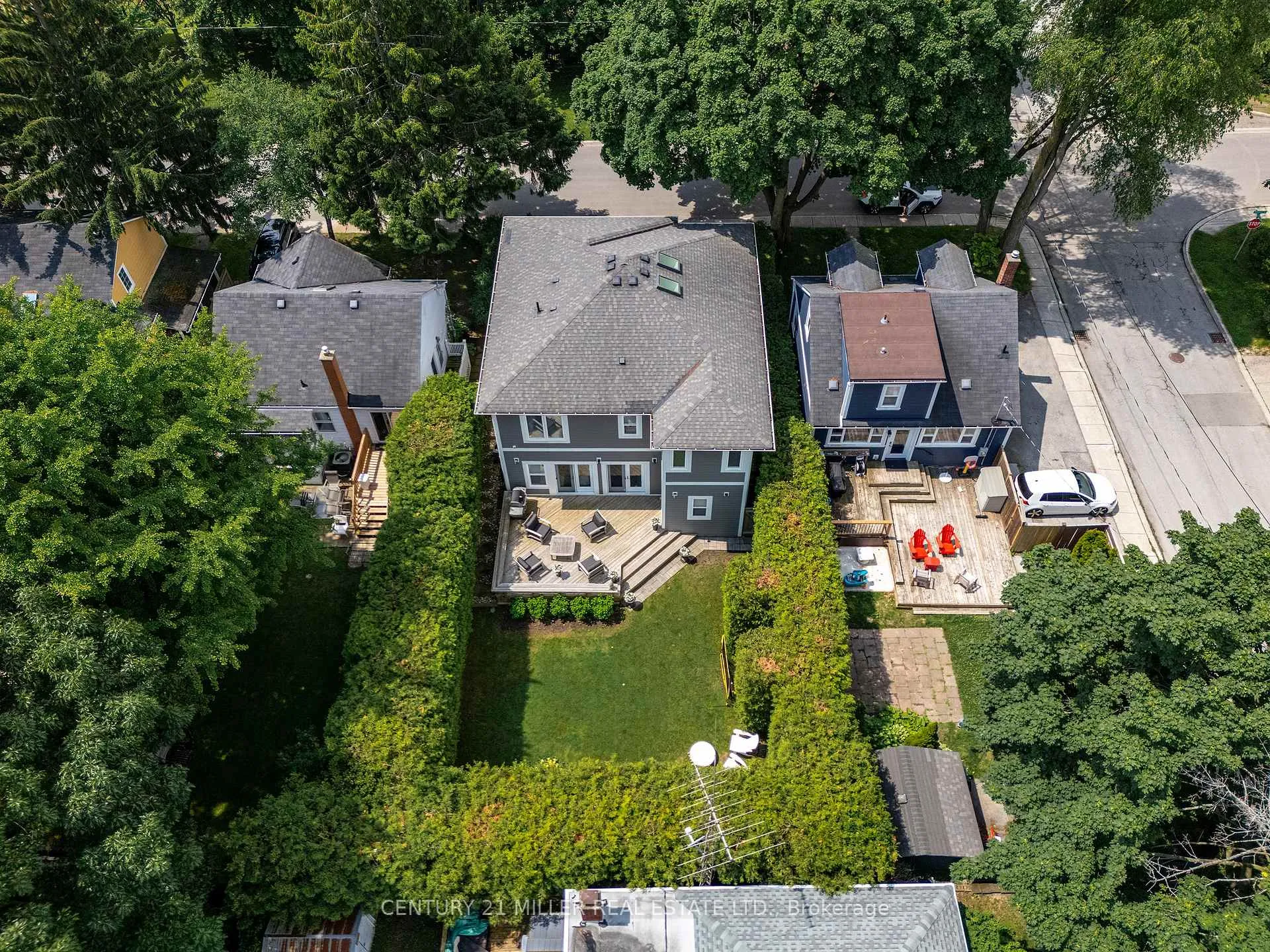Photo 42 of 27 Wilson Street, Oakville, Central — HOMEH