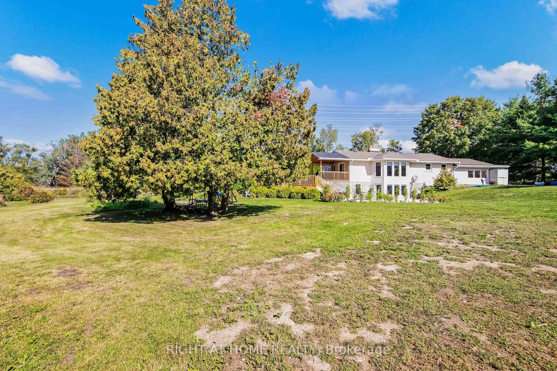 Photo 35 of 1905 Lockhart Road, Innisfil, Rural Innisfil — HOMEH