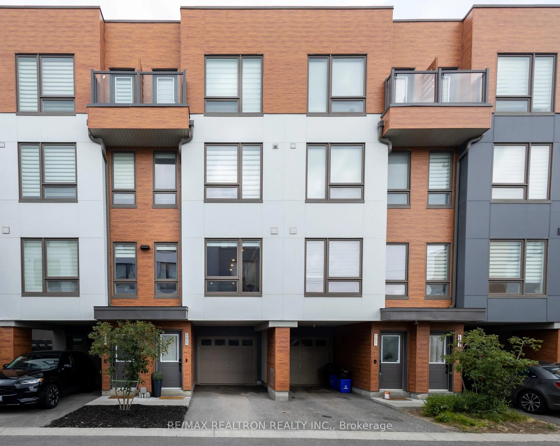Photo 1 of 1623 Pleasure Valley Path N, Oshawa, Samac — HOMEH