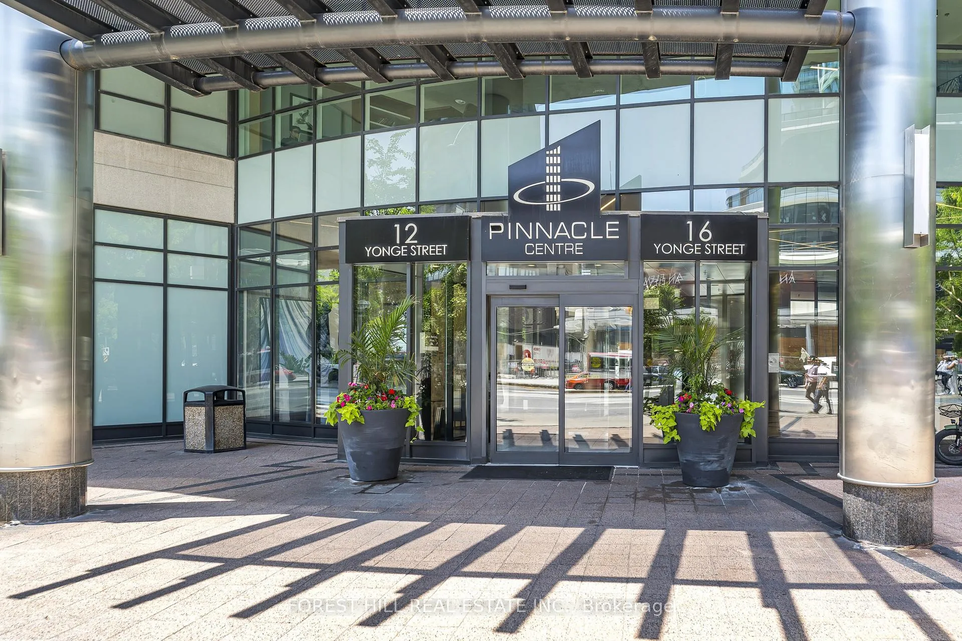 Photo 2 of Unit 604, 16 Yonge Street, Toronto, Waterfront Communities — HOMEH