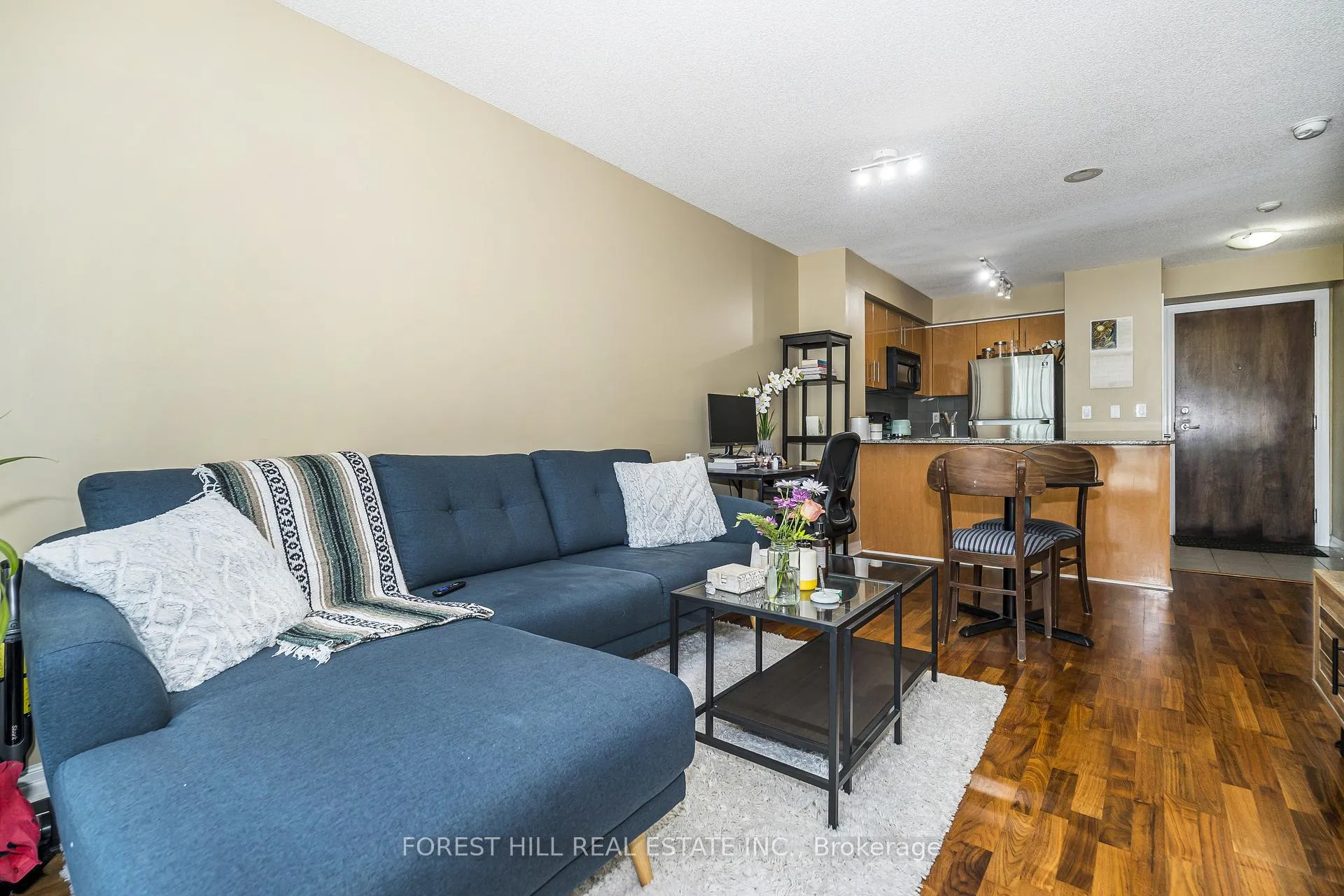 Photo 8 of Unit 604, 16 Yonge Street, Toronto, Waterfront Communities — HOMEH