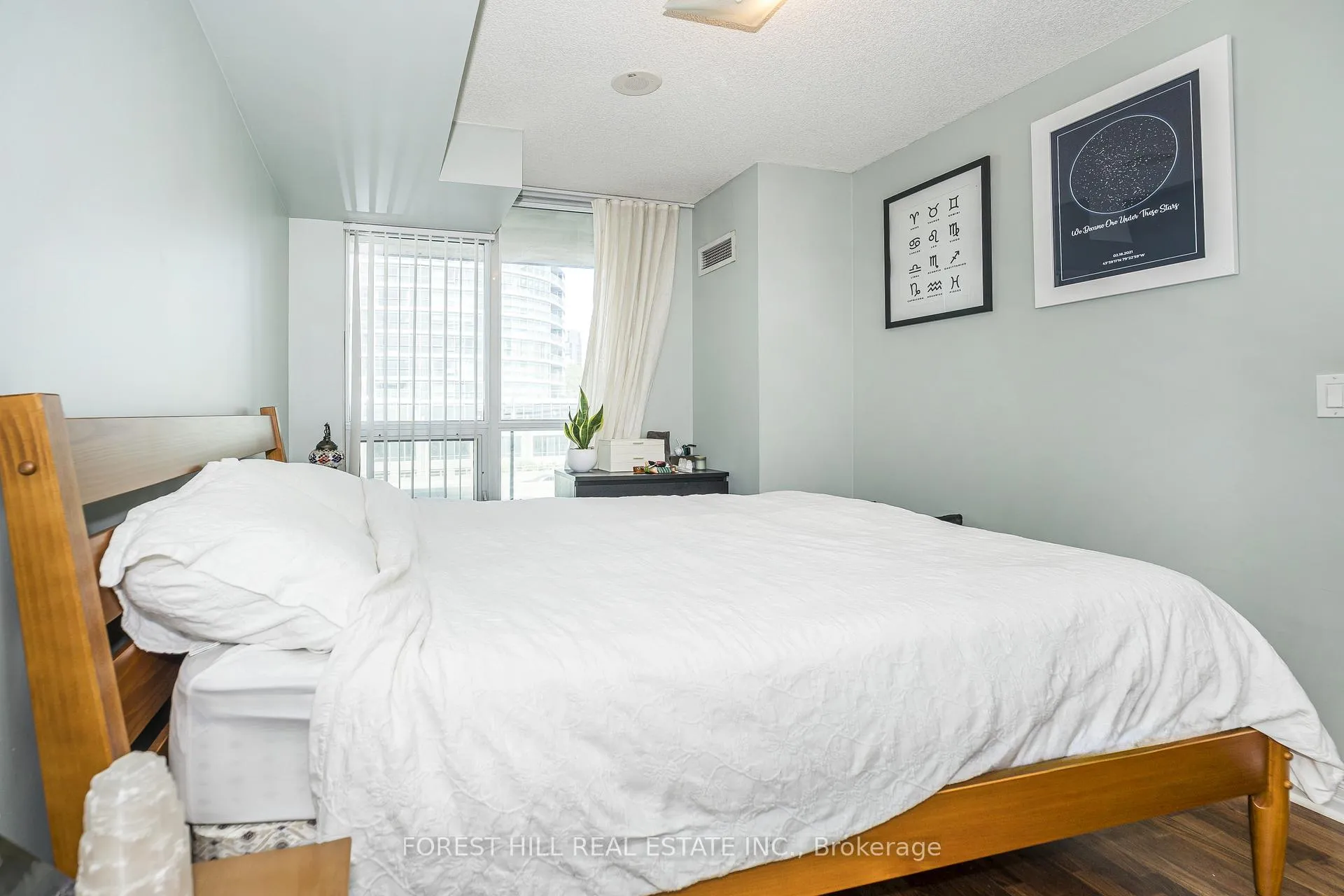 Photo 13 of Unit 604, 16 Yonge Street, Toronto, Waterfront Communities — HOMEH