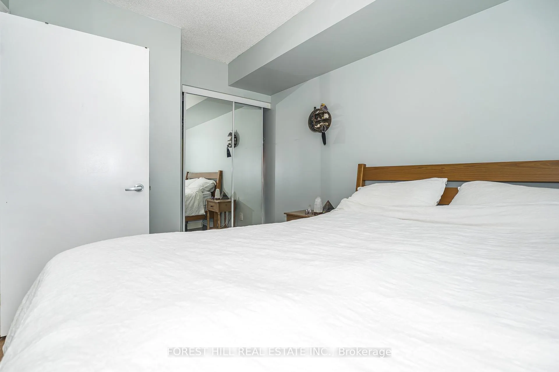Photo 14 of Unit 604, 16 Yonge Street, Toronto, Waterfront Communities — HOMEH