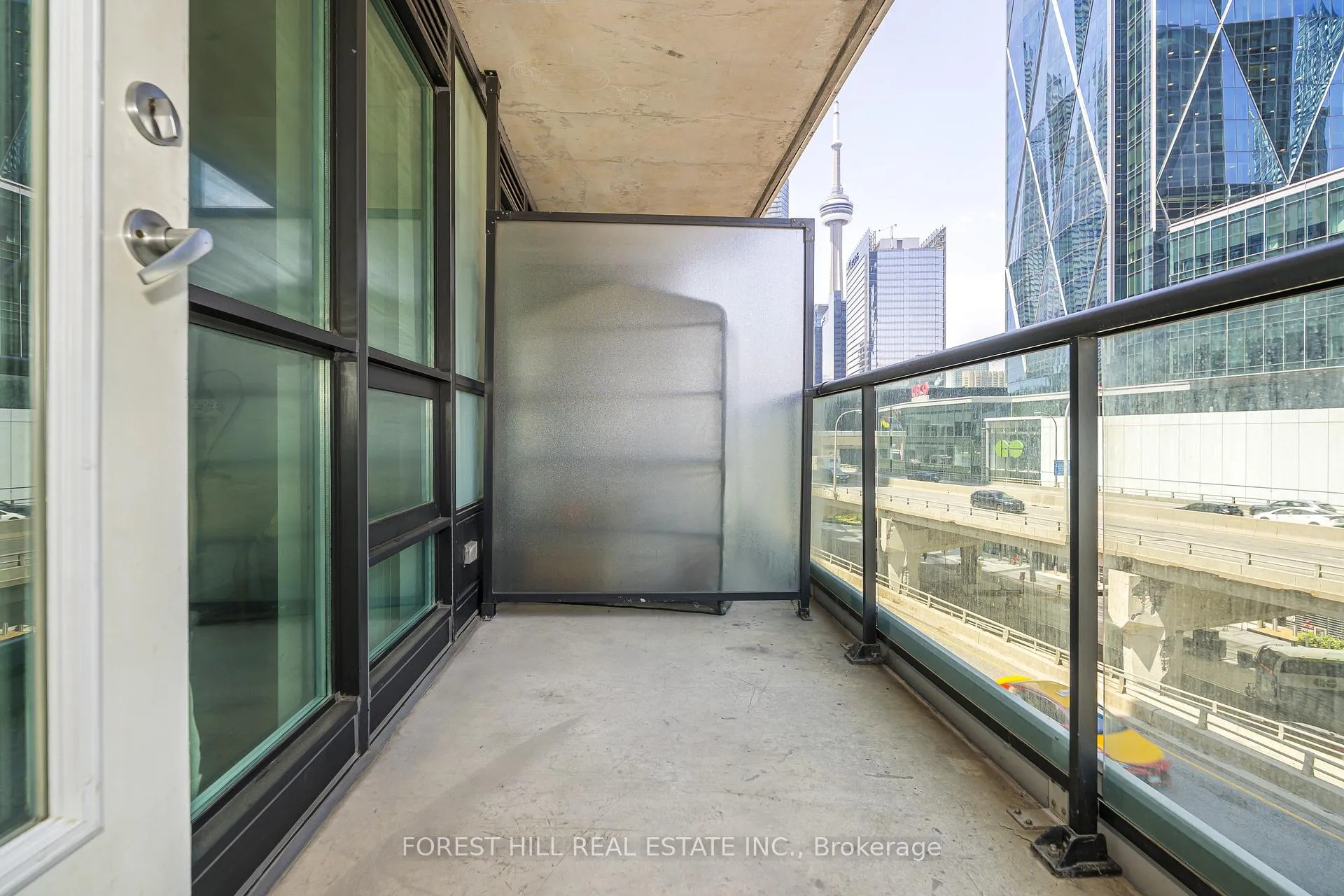 Photo 17 of Unit 604, 16 Yonge Street, Toronto, Waterfront Communities — HOMEH