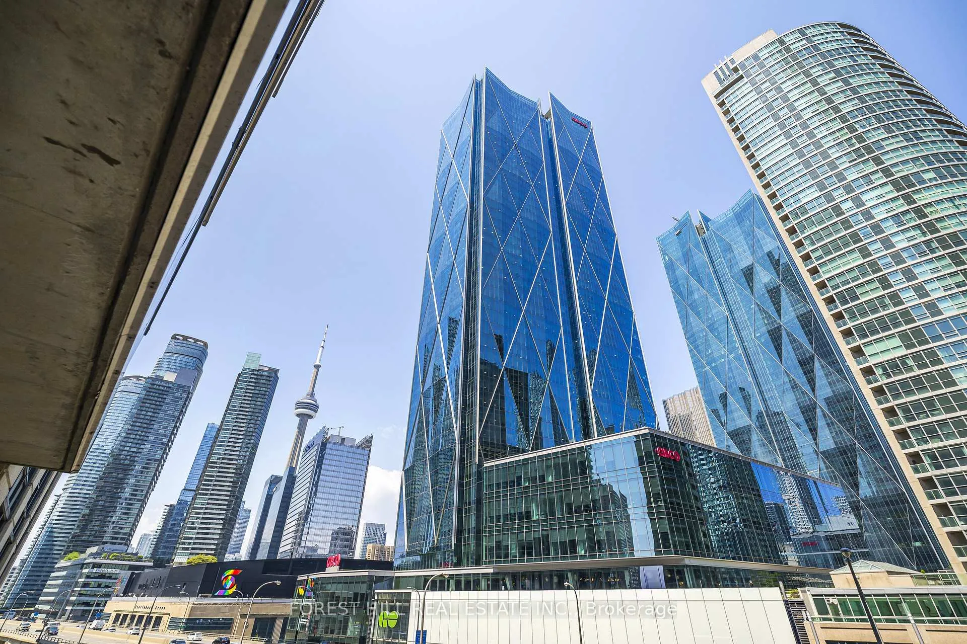 Photo 18 of Unit 604, 16 Yonge Street, Toronto, Waterfront Communities — HOMEH