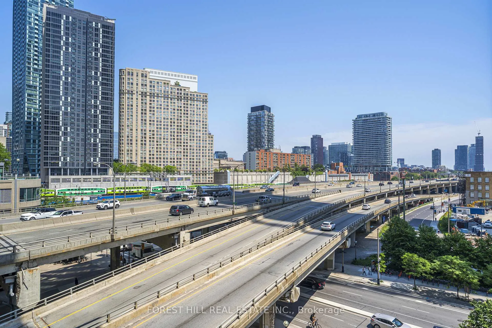 Photo 19 of Unit 604, 16 Yonge Street, Toronto, Waterfront Communities — HOMEH