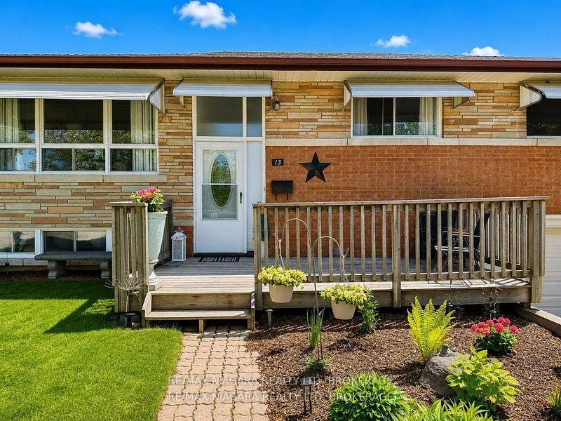 Photo 4 of 13 Ridgewood Avenue, Port Colborne, Sugarloaf — HOMEH