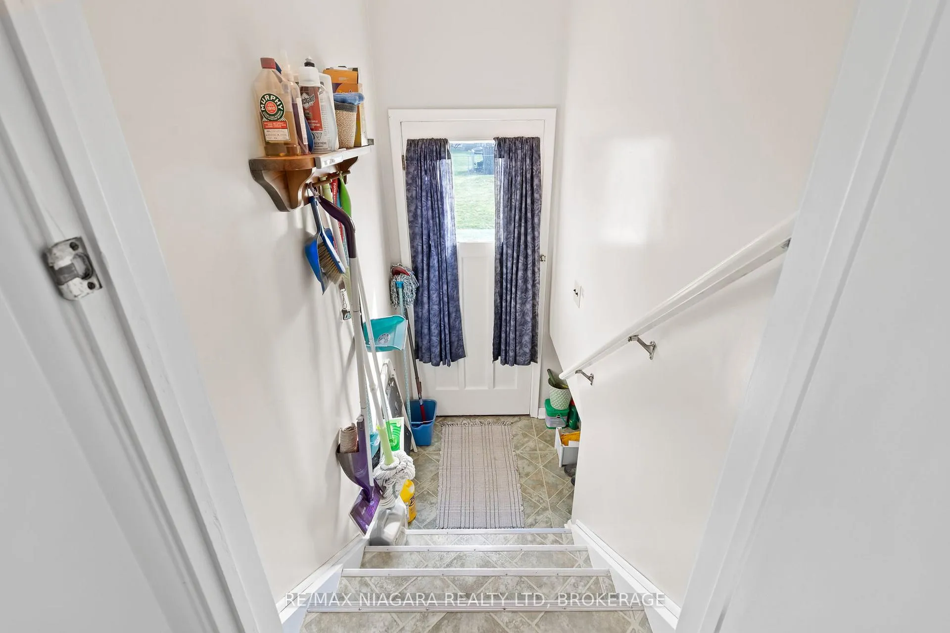 Photo 19 of 13 Ridgewood Avenue, Port Colborne, Sugarloaf — HOMEH