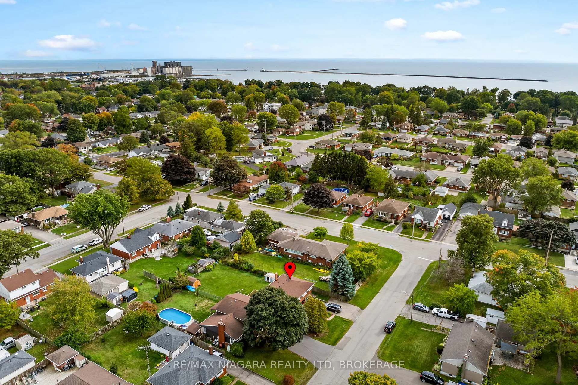 Photo 31 of 13 Ridgewood Avenue, Port Colborne, Sugarloaf — HOMEH