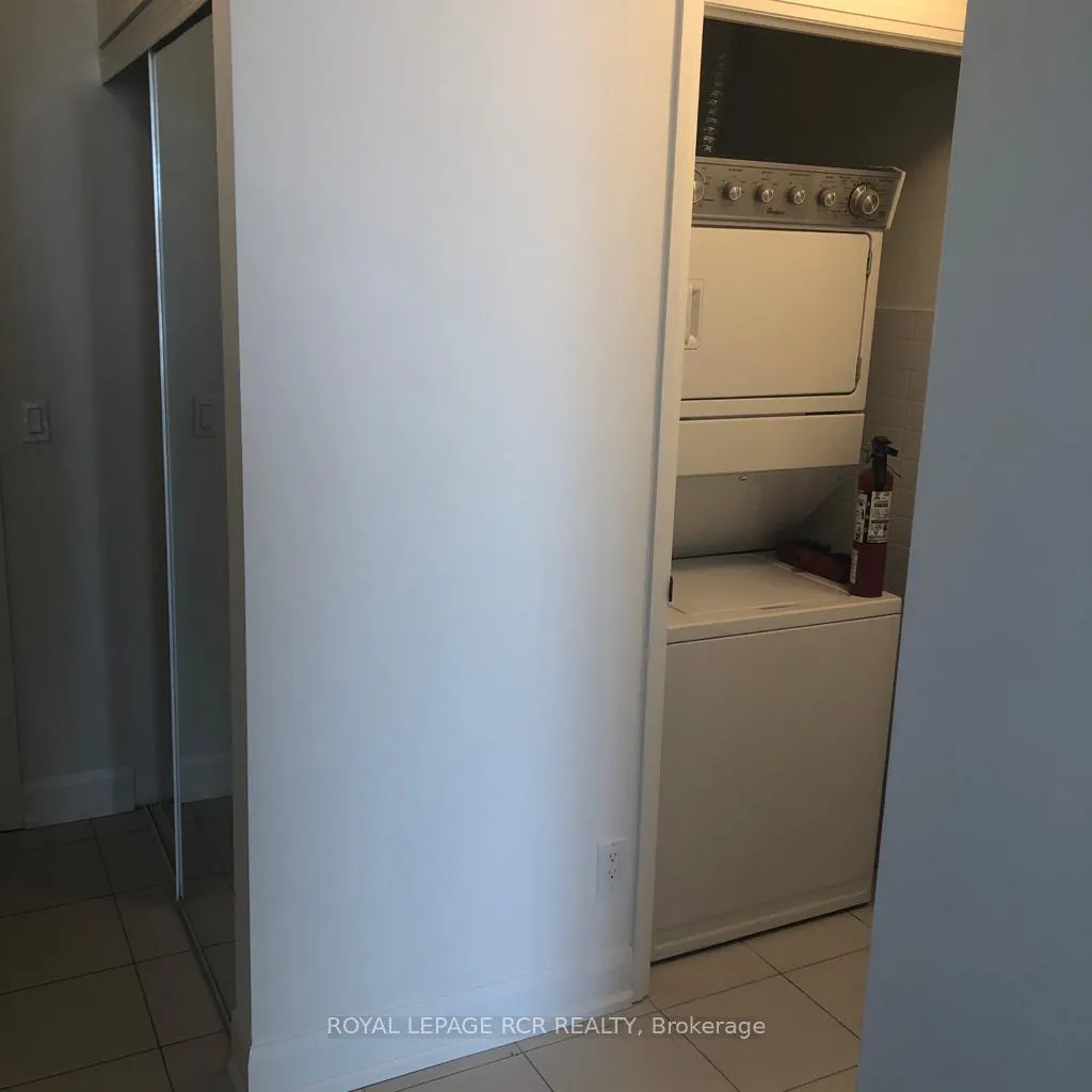 Photo 15 of Unit 1510, 2910 Highway 7 Road, Vaughan, Concord — HOMEH