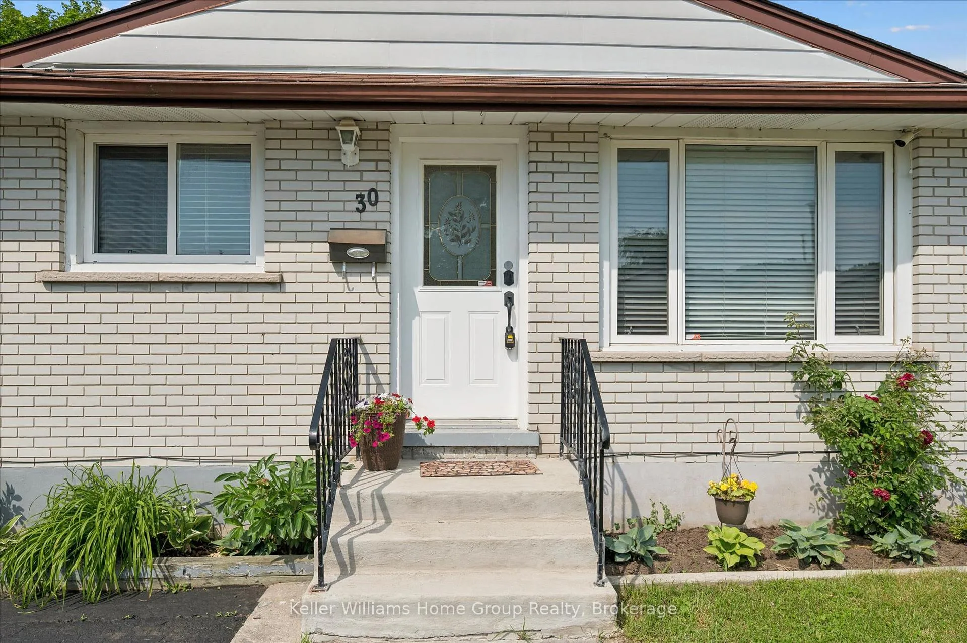 Photo 4 of 30 Kimberly Road, Cambridge — HOMEH