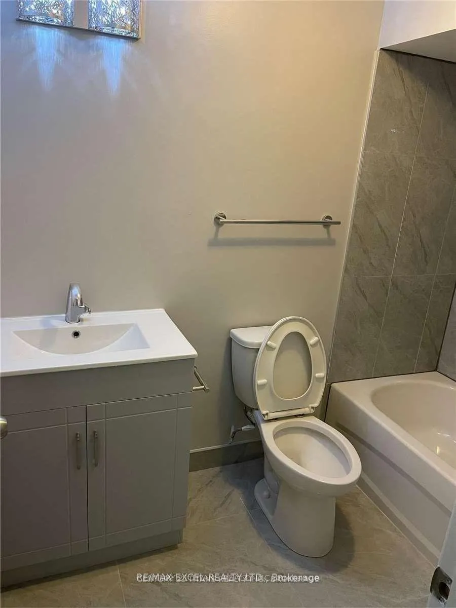Photo 18 of Unit Main, 118 Hubner Avenue, Markham, Berczy — HOMEH