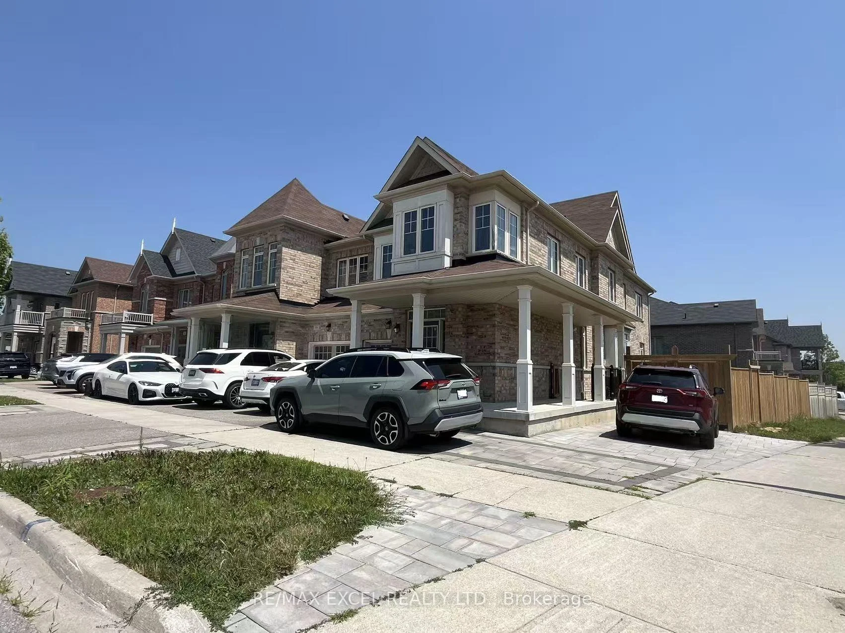 Photo 2 of Unit Main, 118 Hubner Avenue, Markham, Berczy — HOMEH