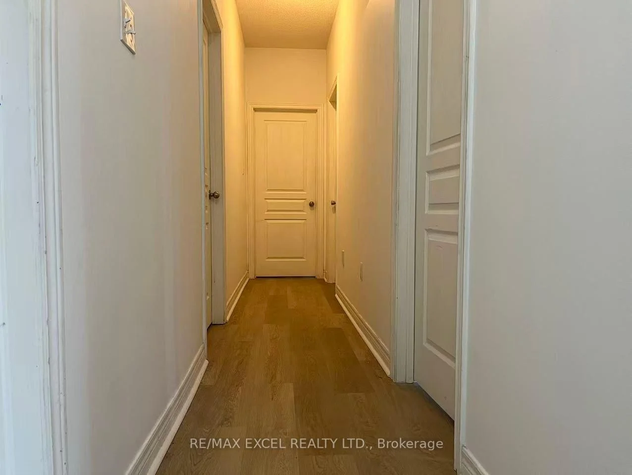 Photo 6 of Unit Main, 118 Hubner Avenue, Markham, Berczy — HOMEH