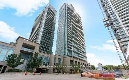 Front of Unit 1823, 165 Legion Road N