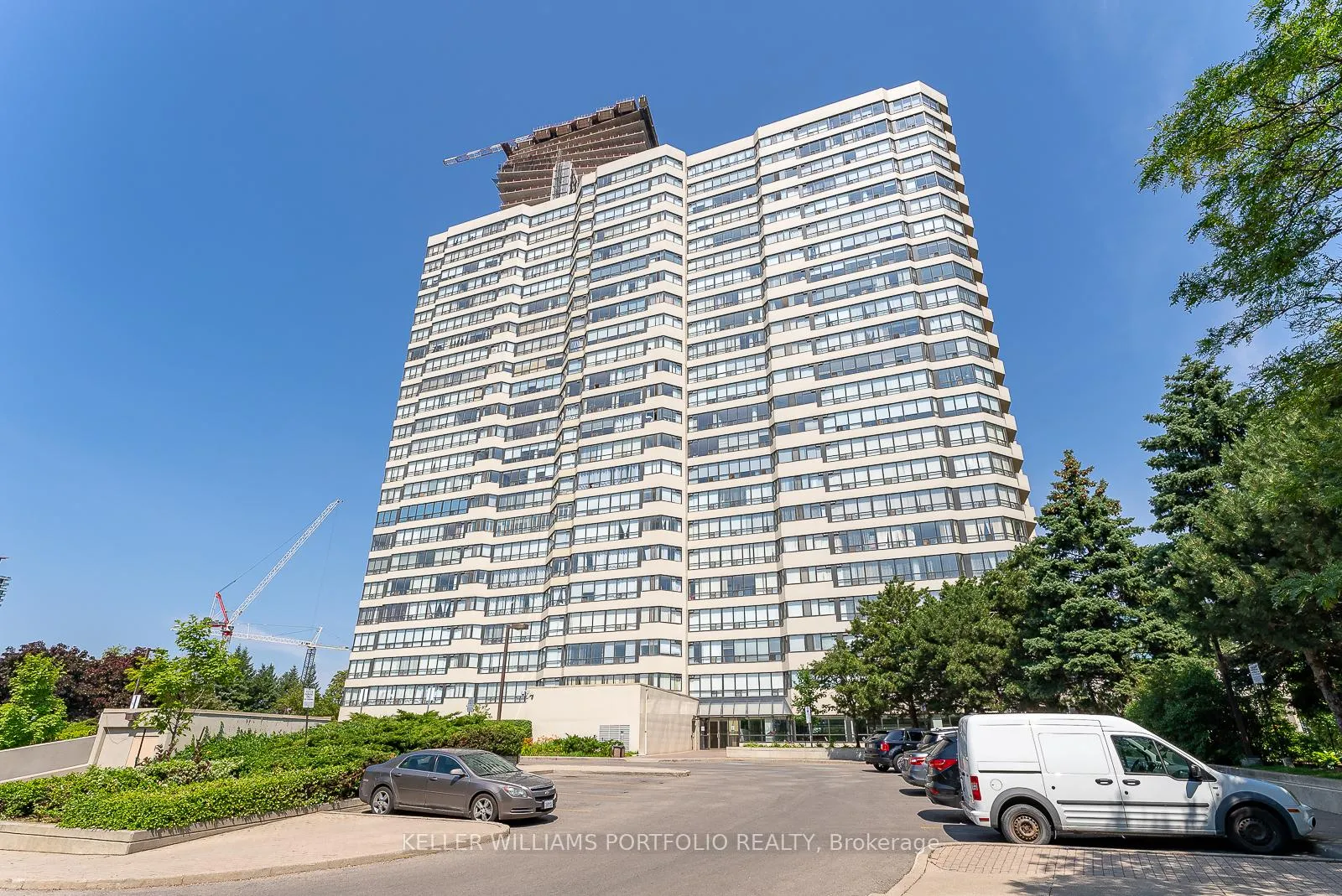 Photo 1 of Unit 1402, 400 Webb Drive, Mississauga, City Centre — HOMEH