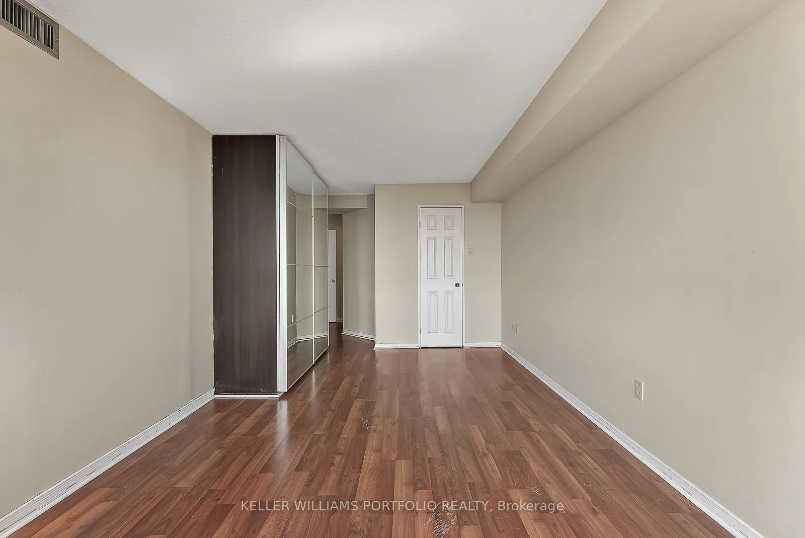 Photo 25 of Unit 1402, 400 Webb Drive, Mississauga, City Centre — HOMEH