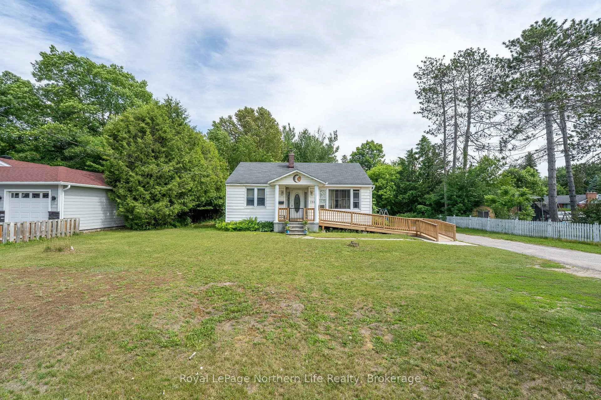 Photo 1 of 2361 Trout Lake Road, North Bay, Birchaven — HOMEH