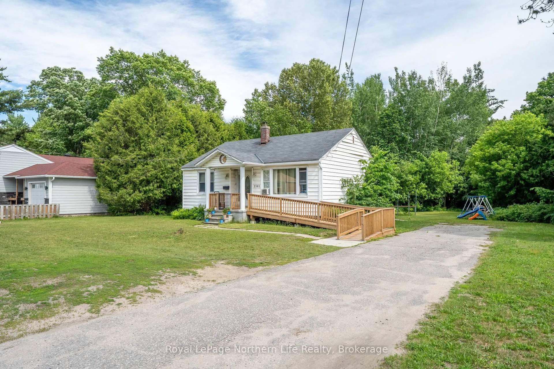 Photo 5 of 2361 Trout Lake Road, North Bay, Birchaven — HOMEH