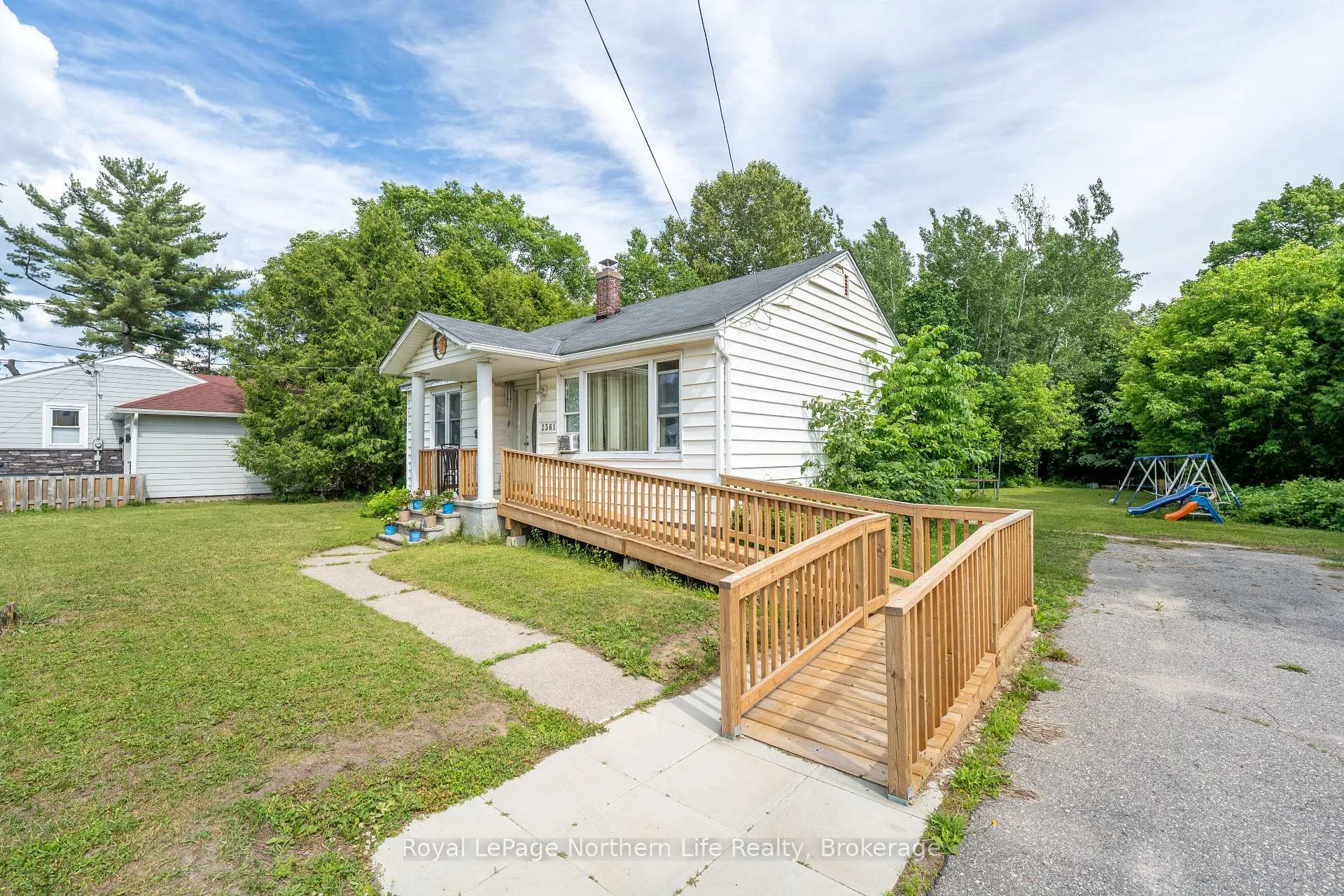 Photo 6 of 2361 Trout Lake Road, North Bay, Birchaven — HOMEH