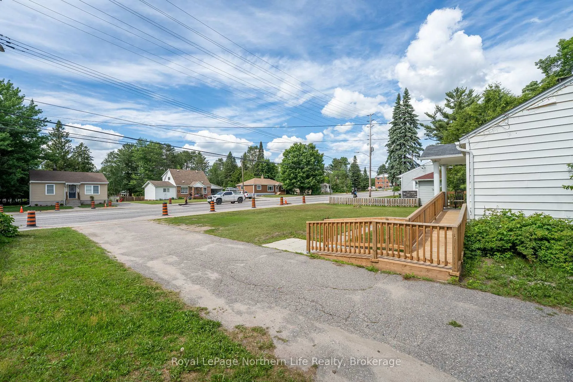 Photo 7 of 2361 Trout Lake Road, North Bay, Birchaven — HOMEH