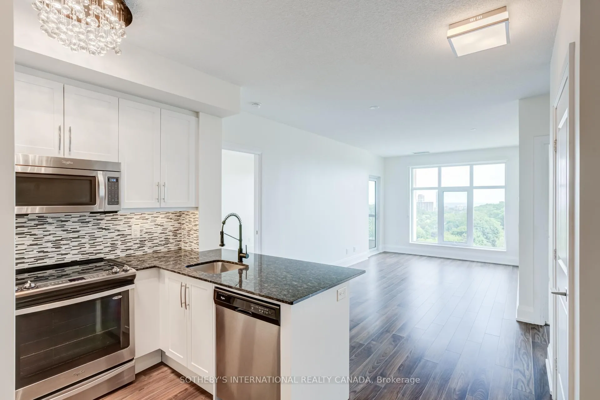 Photo 7 of Unit 1118, 1 Old Mill Drive, Toronto, High Park-Swansea — HOMEH