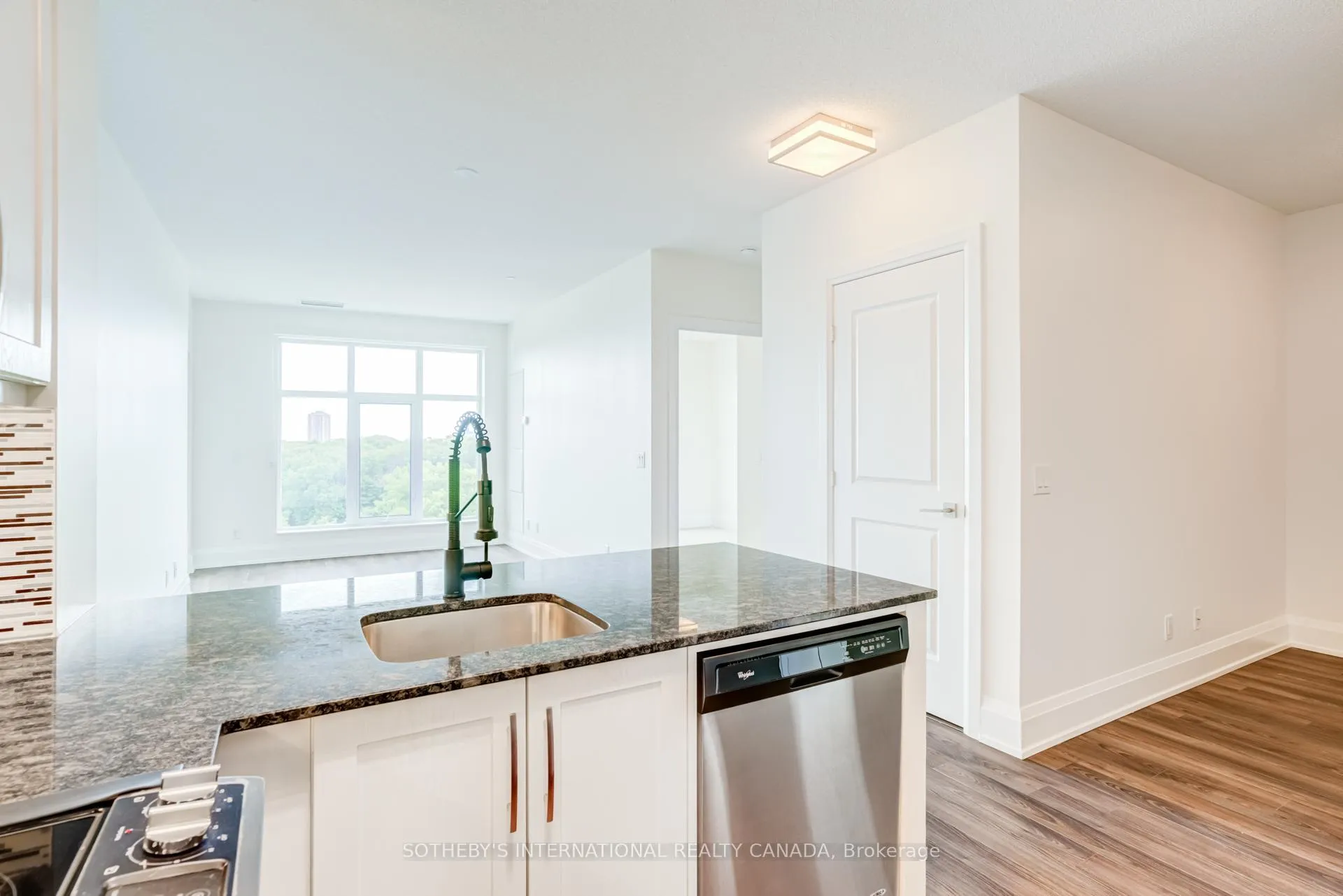 Photo 15 of Unit 1118, 1 Old Mill Drive, Toronto, High Park-Swansea — HOMEH